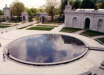 New Plaza/Reflecting Pool 